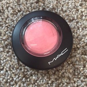 Mac blush